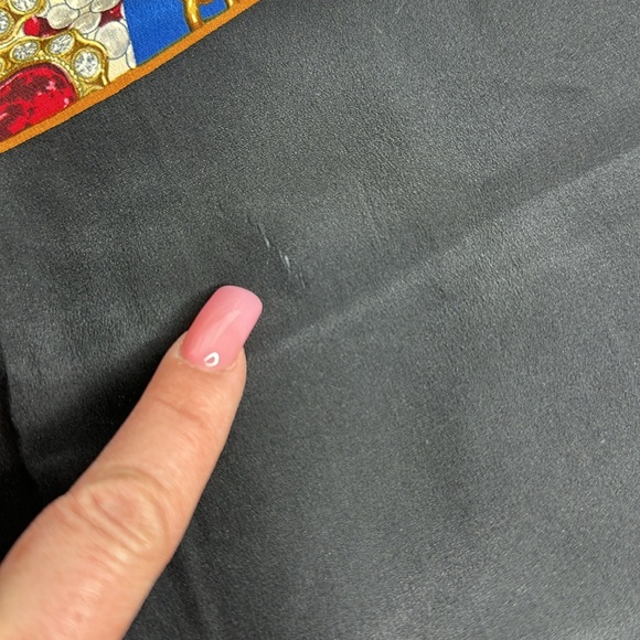 Chanel Authentic Logo Scarf 33x34 with Box - Picture 11 of 13